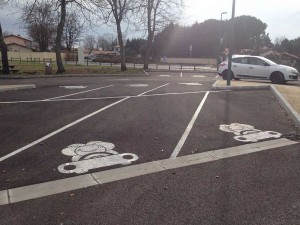 Peinture de parking extérieur